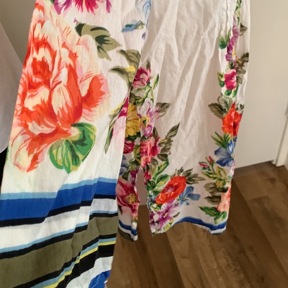 Yuka Beach Cover Up - Picture 7 of 10